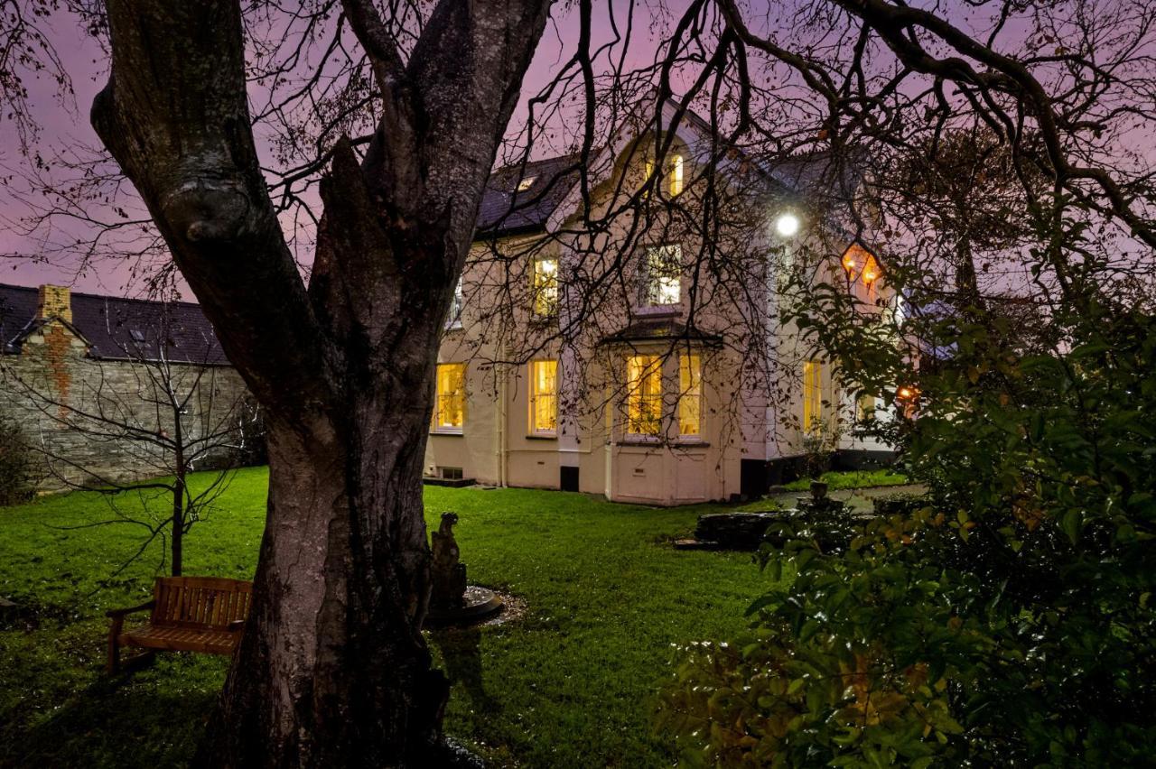Hotel Caemorgan Mansion à Cardigan Extérieur photo
